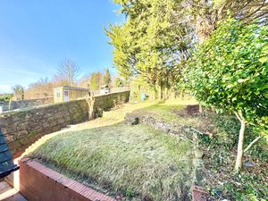 Photo 30- click for photo gallery